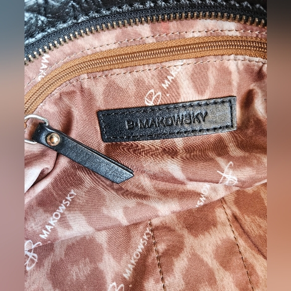 EUC B. Makowsky quilted black leather purse chain strap zip enclosure hobo bag - Picture 16 of 16